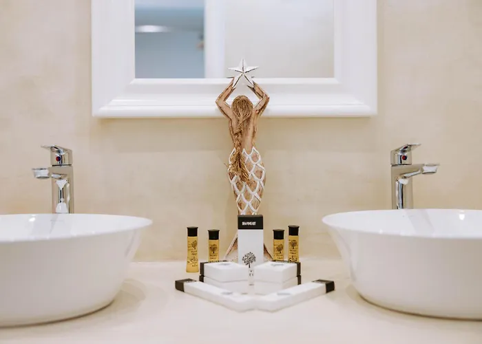 Hotiday Collection - Naxos ホテル 4*